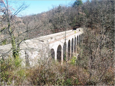 canal-aqueduct